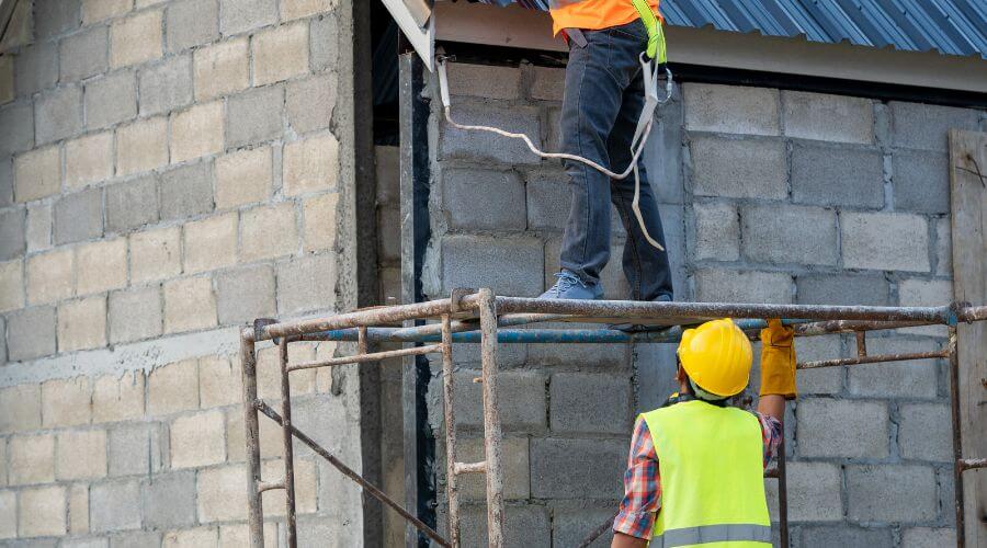 Professional residential roofers in Stover, MO